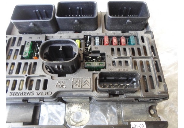 корпус блока запобіжників bsm Peugeot 407,1.6hdi,9658539180